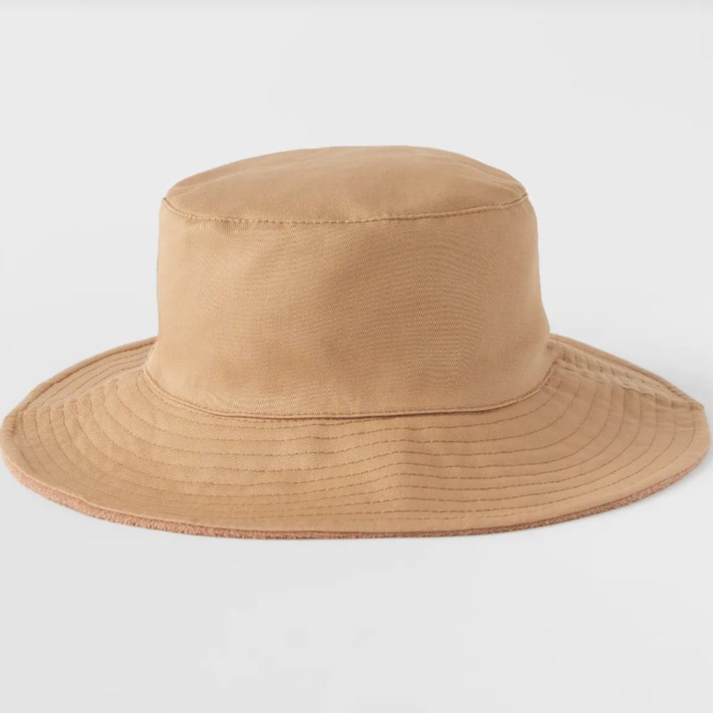 COMBINATION REVERSIBLE TERRYCLOTH BUCKET HAT - CARAMEL - Picture 3 of 3